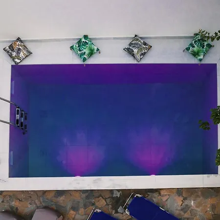 Escape Private Pool