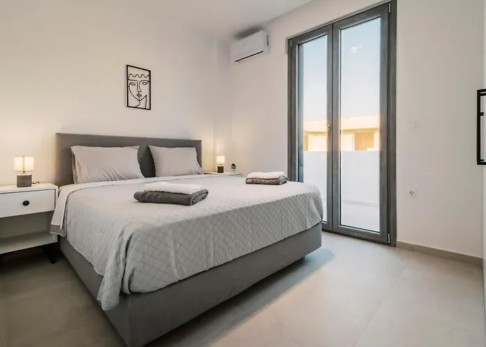 Escape Private Pool *